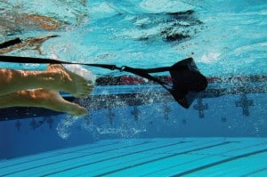 Nuoto FINIS paracadute Swimmershop allenamento