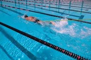 elastico nuoto frenato piscina allenamento FINIS swimmershop