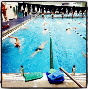 allenamento nuoto difficoltà intermedia FINIS swimmershop piscina master