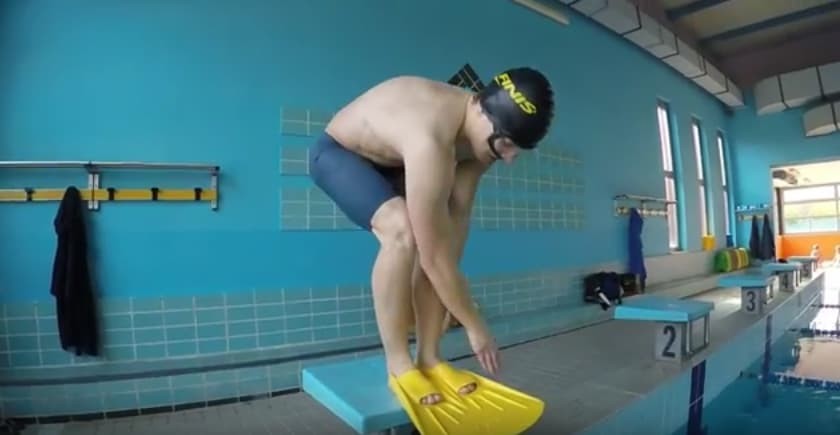 allenamento nuoto pinnato monopinna foil