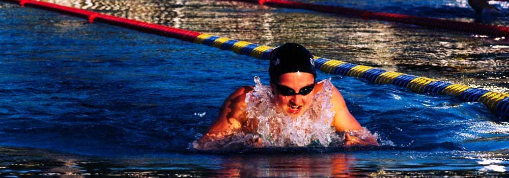 allenamento nuoto rana