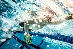 Allenamento con palette nuoto e pull buoy – ottenere il massimo