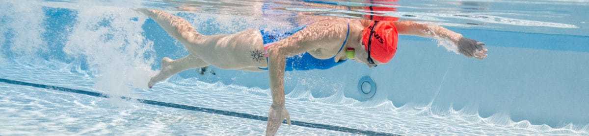 nuoto posizione corretta della testa