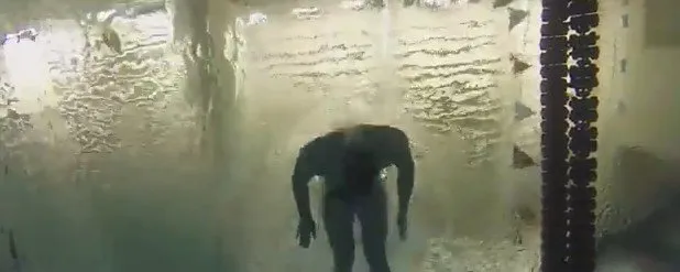Joao de Lucca virate allenamento nuoto