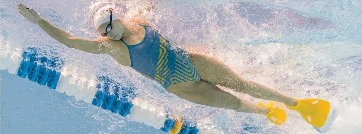 edge pinne corte nuoto