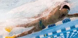 Scegli velocità, forza o tecnica? Tre esercizi con le pinne per iniziare la stagione carichissimi!