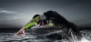 Nuotare piano nel Triathlon migliora i tempi