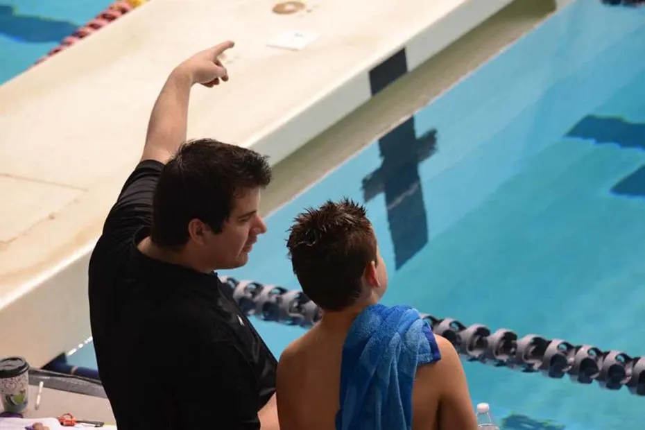 passaggio-a-nuovo-allenatore-nuoto-consigli